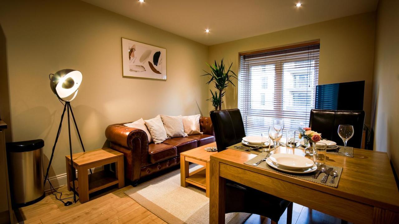 Superb City Center 1 Or 2 Bedroom Apts King Bed Southampton Exterior foto